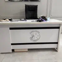 میزناخن و تخت