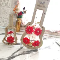 دکوری گیتاری فقط 200