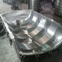نیروی جوان جهت جوشکاری و سنگ زنی با مینی فرز