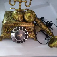 تلفن رومیزی و سینی برنز