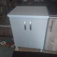 کابینت دو دَر، نو و سالم