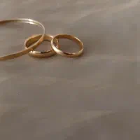 انگشتر و‌النگو