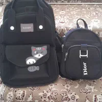 دو تا کوله پشتی