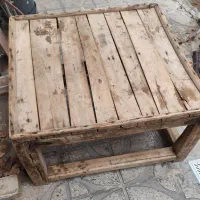 کرسی چوبی قدیمی