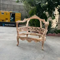نجار ماهر و نیمه ماهر