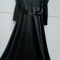 لباس مجلسی|لباس|رباط‌کریم, رباط‌کریم|دیوار