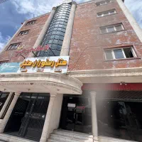 نیرو خانم برای هتل
