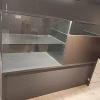 ویترین شیشه و میز ام دی اف