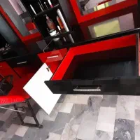 ویترین آرایشگاه|آرایشگاه و سالنهای زیبایی|خرمدره, |دیوار