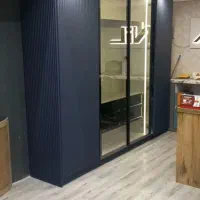 کمد دیواری نمایشگاهی درب فریم لس و وکیوم