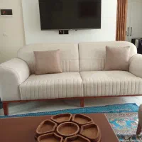 مبود فضای  یک سه نفره اش میخواهیم بفروشیم
