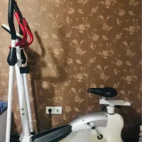 اسکی فضایی و دوچرخه ثابت در حد نو