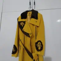 پالتو خارجی کاملا تمیز و نو|لباس|پردیس, فاز ۴|دیوار