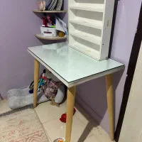 میزناخن میزتحریر میزتلویزیون