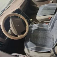 پژو SIX