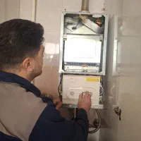سرویس و تعمیرات تخصصی پکیج ، آبگرمکن دیواری ،