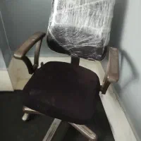 صندلی اداری و مطالعه