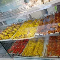 یک فروشنده برای کبابی عالیشهر