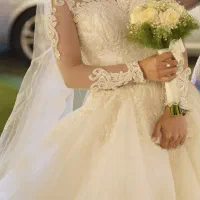 فروش لباس عروس در حد نو فقط یکبار پوشیده شده