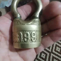 یک قفل مال زمان صفوی یا قاجاری کل ها  عطیق