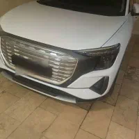 آئودی کیو۵  فول کامل با چراغ ماتریکس و فرمان D