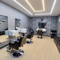 آرایشگر درصدی / اجاره صندلی / دستیار