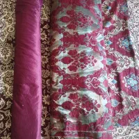 یک قواره پارچه ی روبالشی با تجهیزات