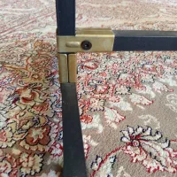 رگال|بندرخت و رخت‌آویز|قم, بوستان علوی|دیوار