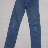 شلوار لی|لباس|قم, جمکران|دیوار