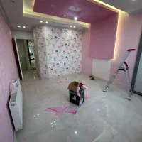 کارآموز کاغذ دیواری