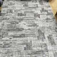 یک فرش ۶ متری نو ۱۲۰۰ شانه و  ۳ پادری