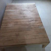 تخت سنتی چوبی