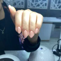 کاشت ناخن|خدمات آرایشگری و زیبایی|شیراز, حافظیه|دیوار