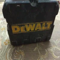 تراز لیزر دیوالت