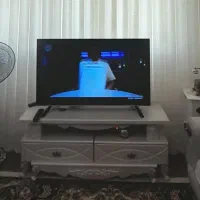 میز تلویزیون در حد نو