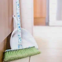 شرکت خدماتی و نظافت آوای پاک