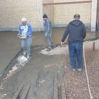 بتن ریزی بادستگاه خلاطه شهرکردی|خدمات پیشه و مهارت|خرم‌آباد, |دیوار