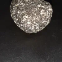 شهاب سنگ|کلکسیون اشیاء عتیقه|قم, انسجام|دیوار