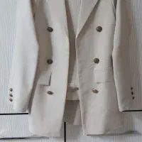 کت و شلوار رنگ کرم