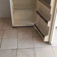 یخچال آزمایش