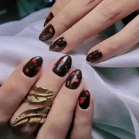 آموزش کاشت ناخن مبتدی و پیشرفته