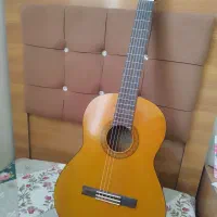 گیتار یاماها اصل c40همرا کاور ضد ضربه