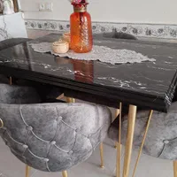 میز غذا خوری ۴نفره در حد نو