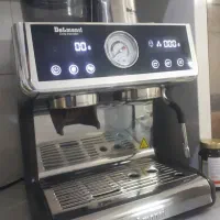 قهوه ساز دلمونتی حرفه ای۶۶۰dlصفحه لمسی