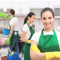 شرکت خدماتی و نظافت ارامش