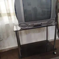 تلویزیون سامسونگ 21 اینچ سالم به همراه میز