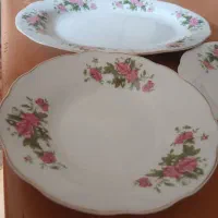 چینی گل قرمزی