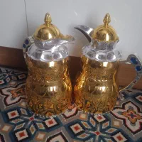 دو عدد فلاسک طلایی رنگ ثابت یک لیتری