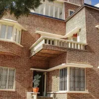 1170 متر / بر اصلی مطهری / مناسب اداری و مشاغل