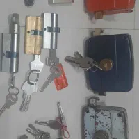 قفل درب حیاط و مغزی|مصالح و تجهیزات ساختمان|مشهد, حسابی جنوبی (شهرک غرب)|دیوار